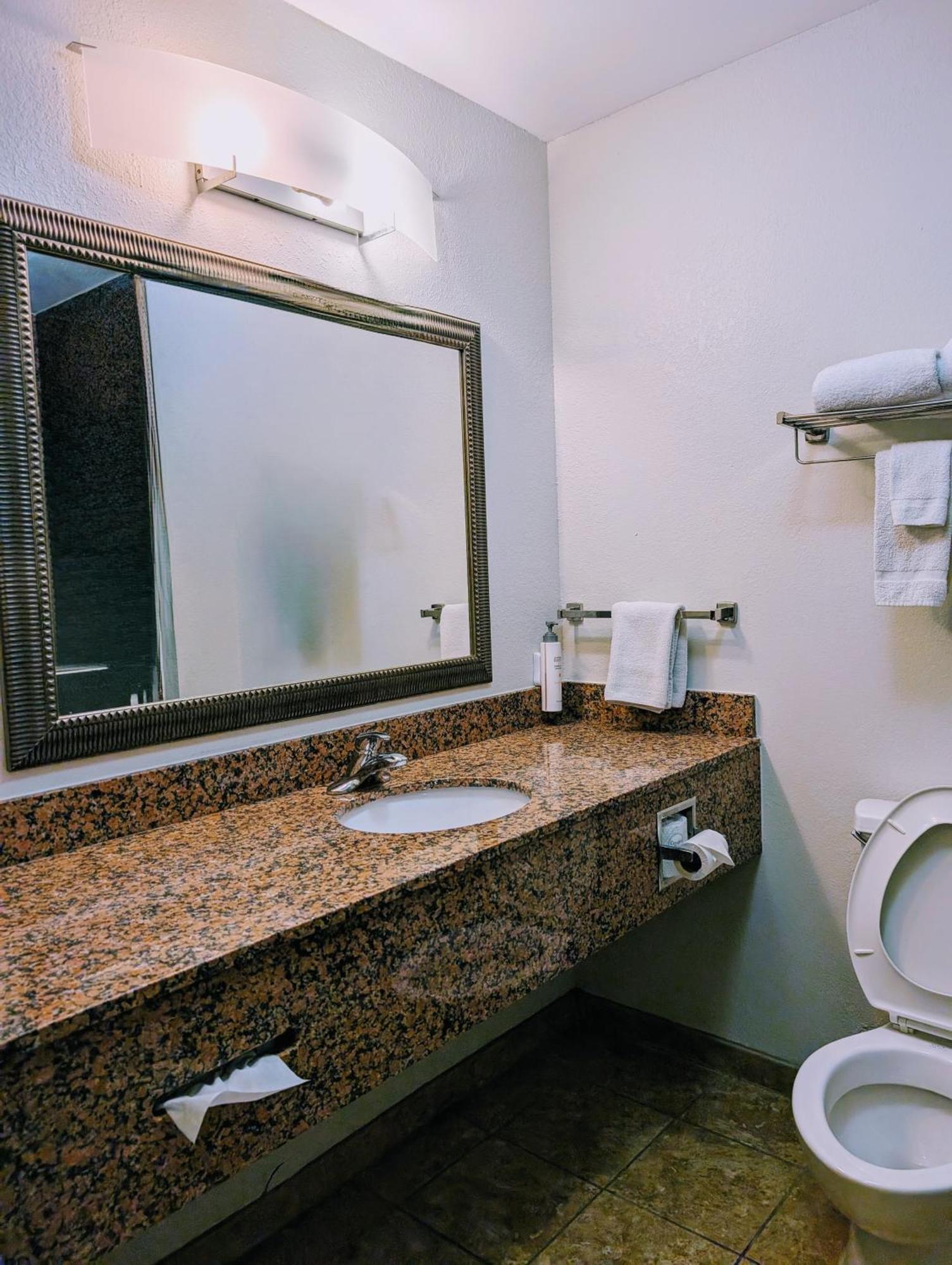 Hotel Sonesta Essential 3*