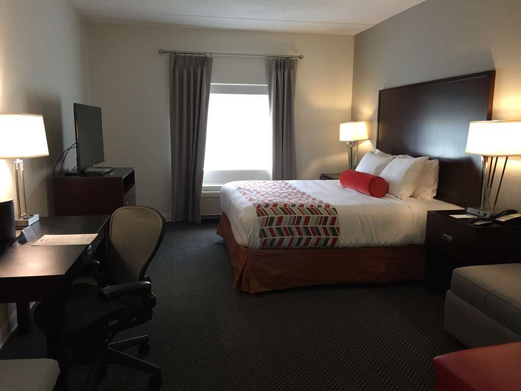 Sonesta Essential Hotel